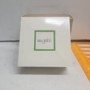 Ma griffe Dusting Powder